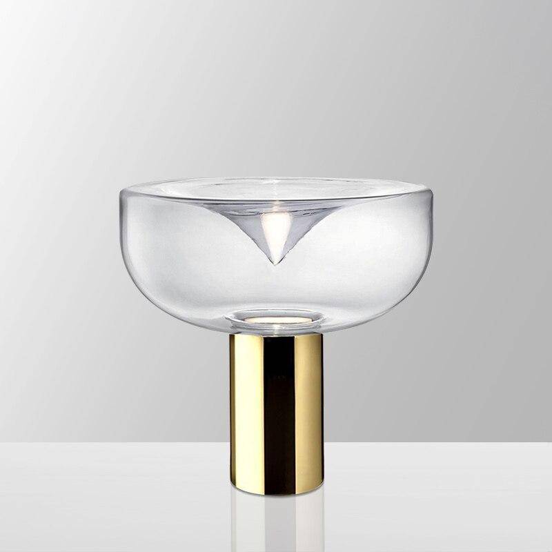 Lampe à poser design LED avec abat-jour arrondi et cylindre doré - vue 6 sur 9