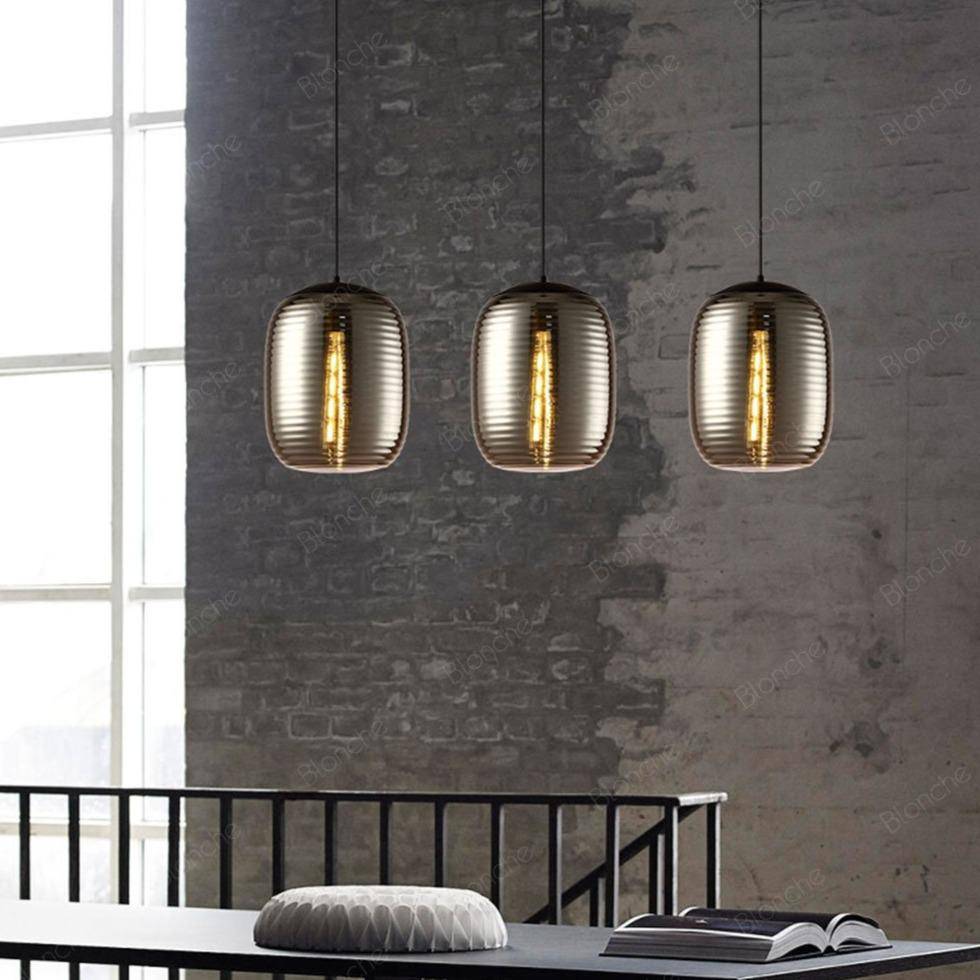 Suspension design LED en verre oval à traits et métal industriel - vue 2 sur 8