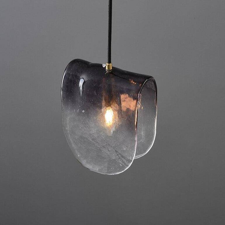 Suspension design LED dorée avec abat-jour en tuile de verre - vue 6 sur 7