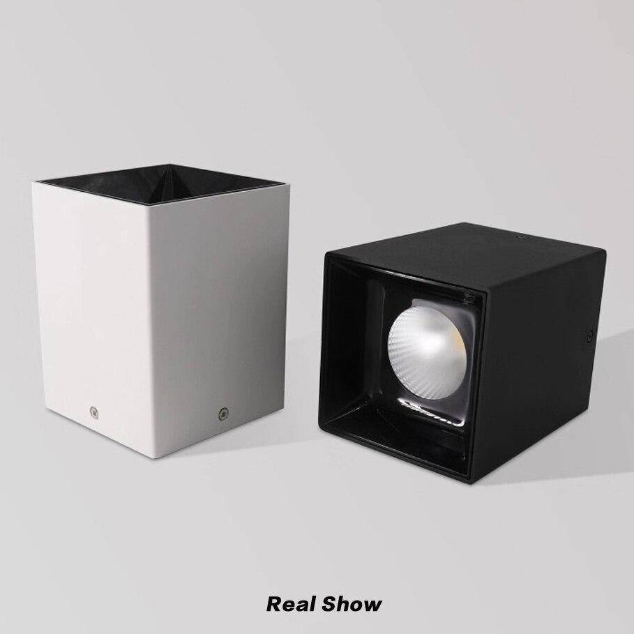 Spot moderne LED en cube noir ou blanc - vue 5 sur 7
