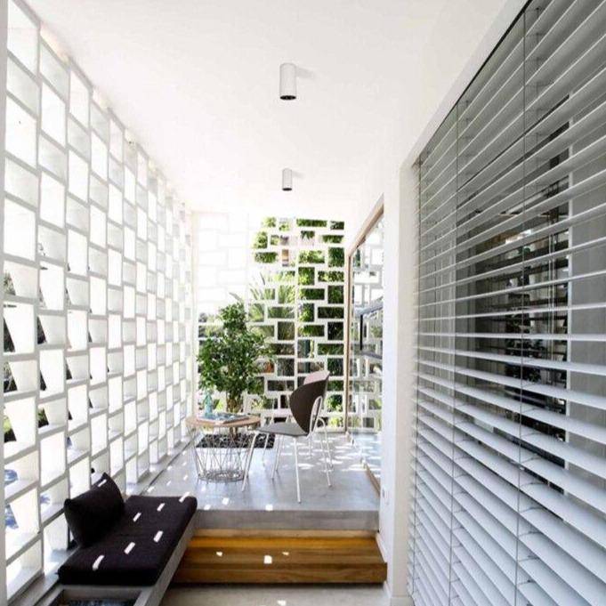 Spot moderne en aluminium arrondi à LED
