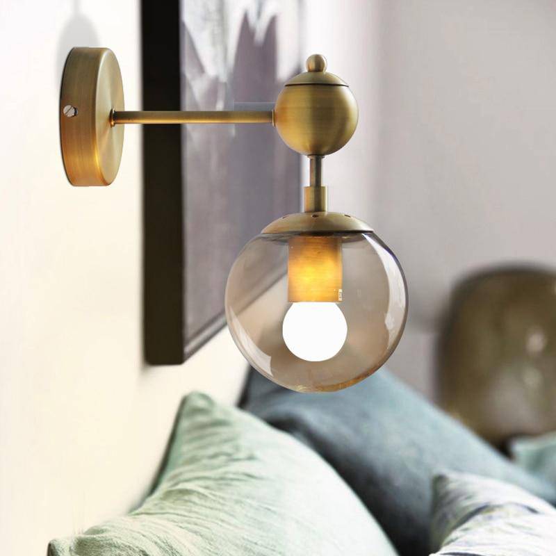 Applique murale rétro dorée à boule en verre Style - vue 3 sur 6