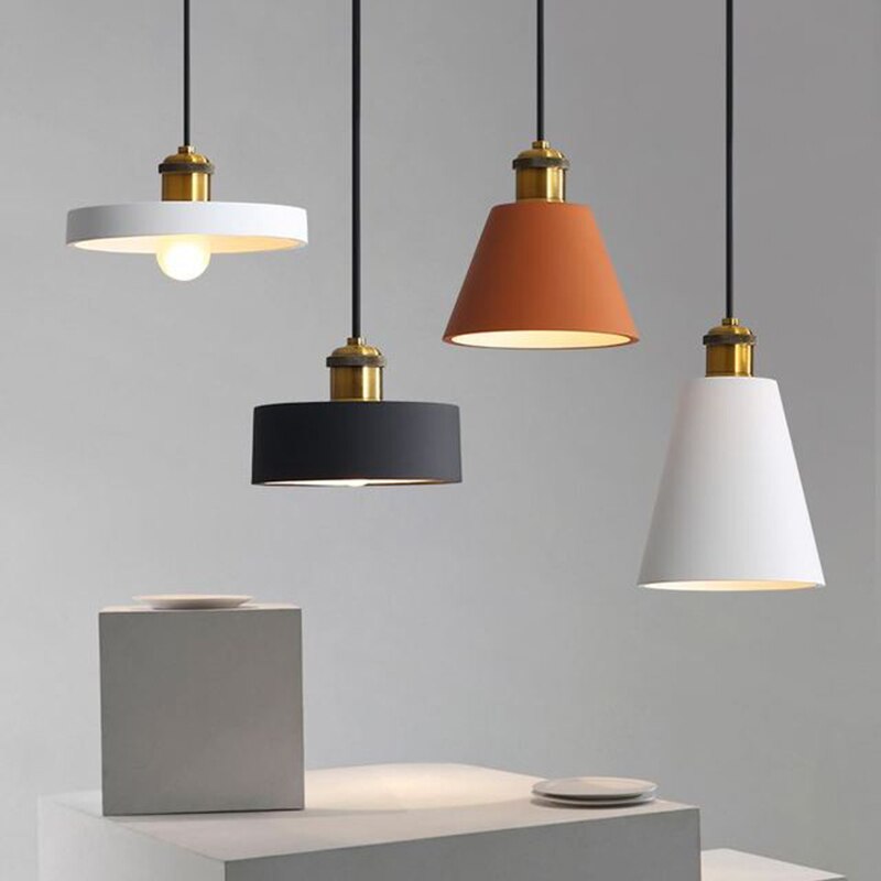 Suspension moderne LED en métal coloré Leesha - vue 2 sur 25