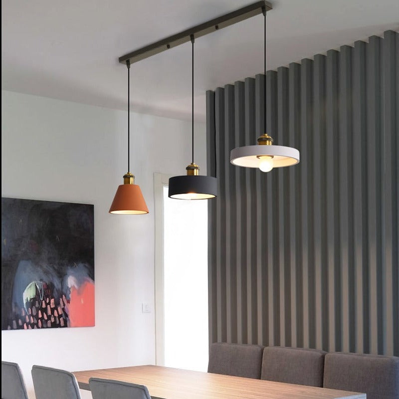 Suspension moderne LED en métal coloré Leesha - vue 5 sur 25