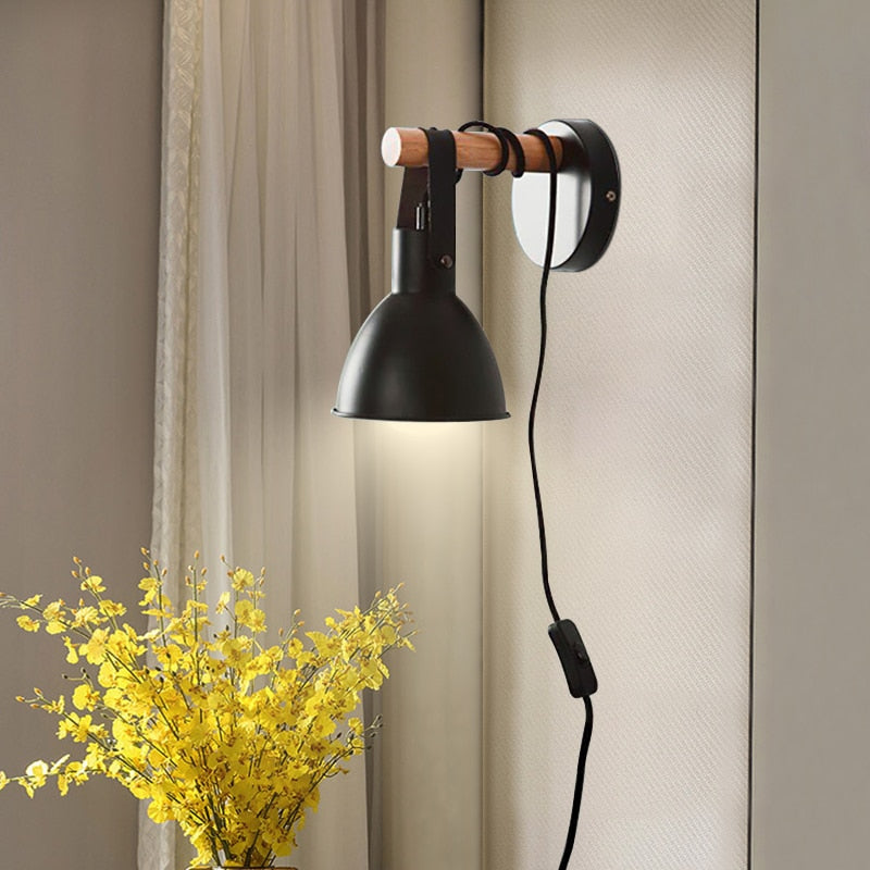 Applique murale industrielle LED avec abat-jour conique noir Nofti
