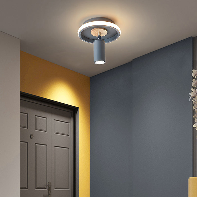 Plafonnier design avec des formes originales en métal Basil