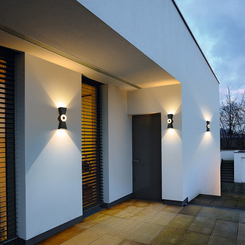 Applique murale design LED résistant à l'humidité Aliénor