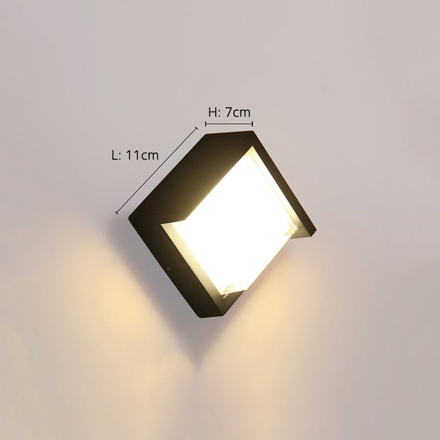 Applique murale design LED résistant à l'humidité Aliénor