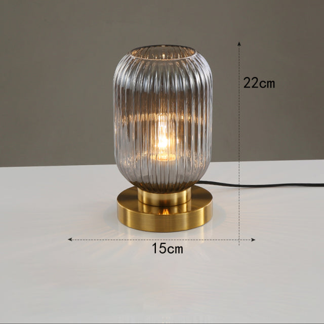 Lampe à poser cylindrique en verre coloré et base dorée Quinn - vue 10 sur 13