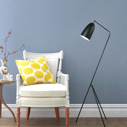 Lampadaire design pied triangle à LED