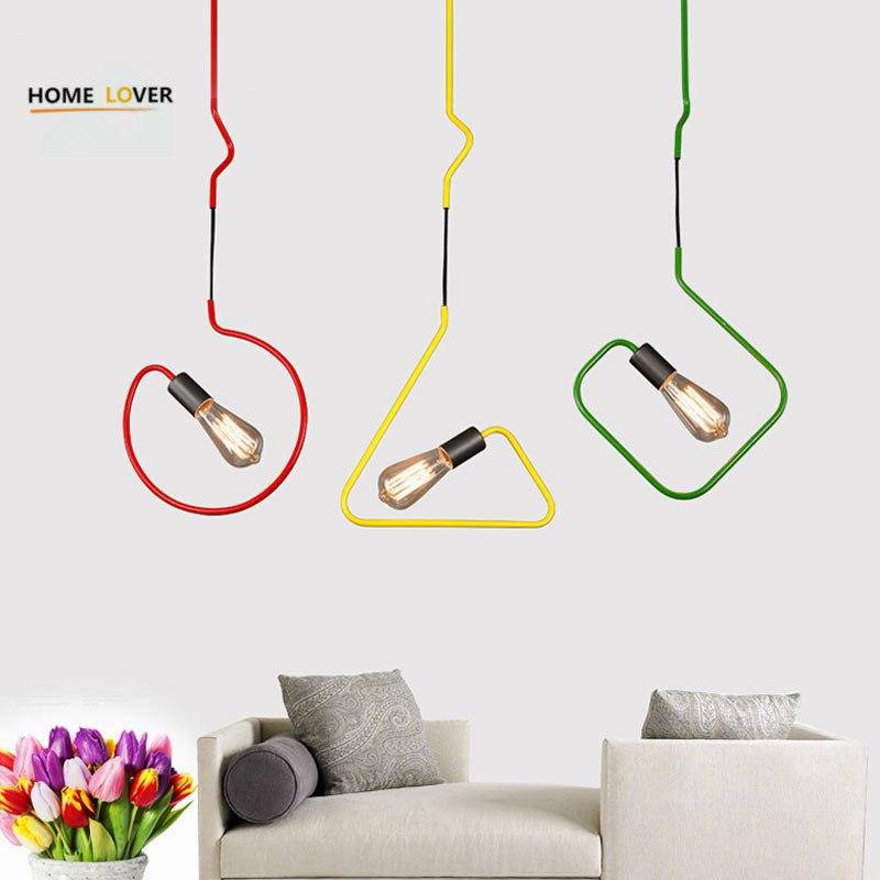 Suspensions design LED en forme géométriques de couleurs - vue 3 sur 9