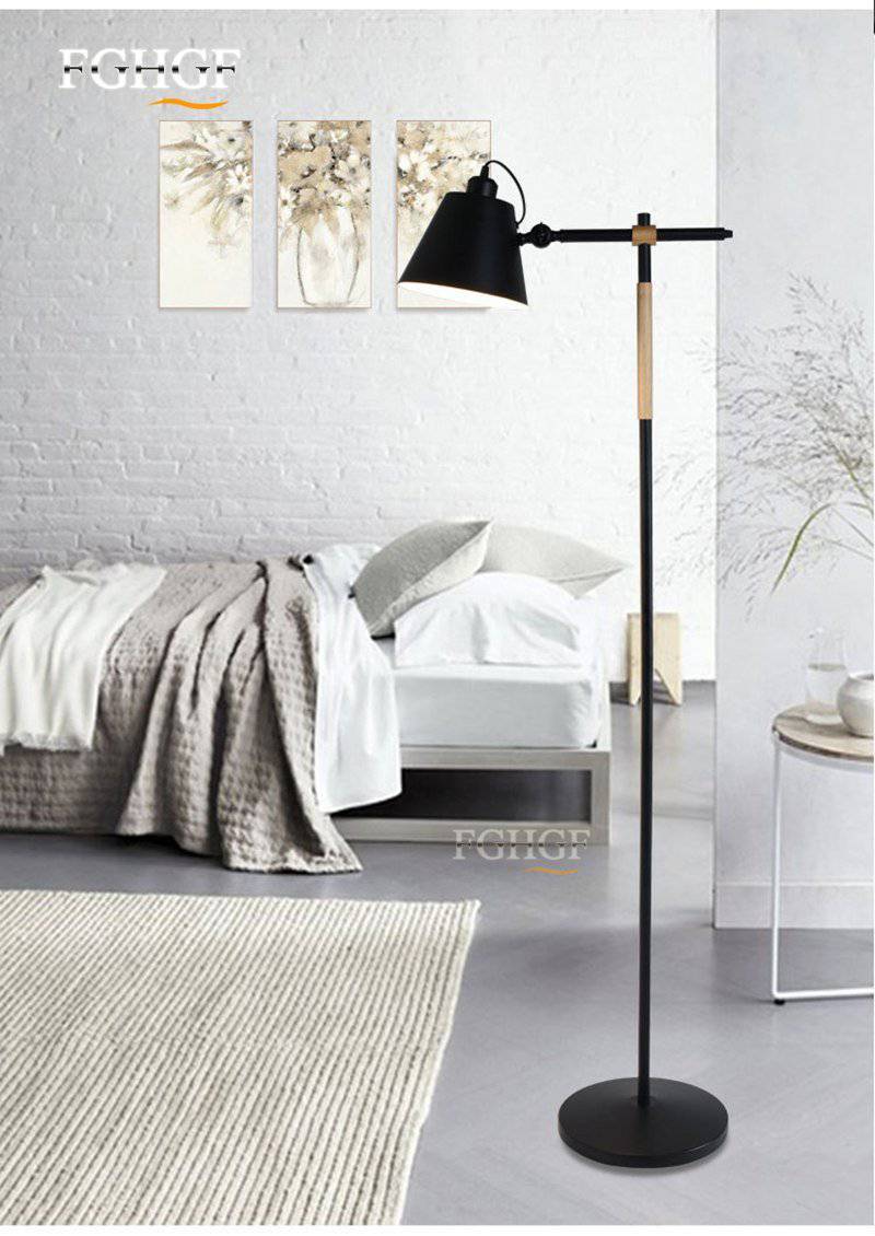 Lampadaire en bois et métal design ajustable Floor