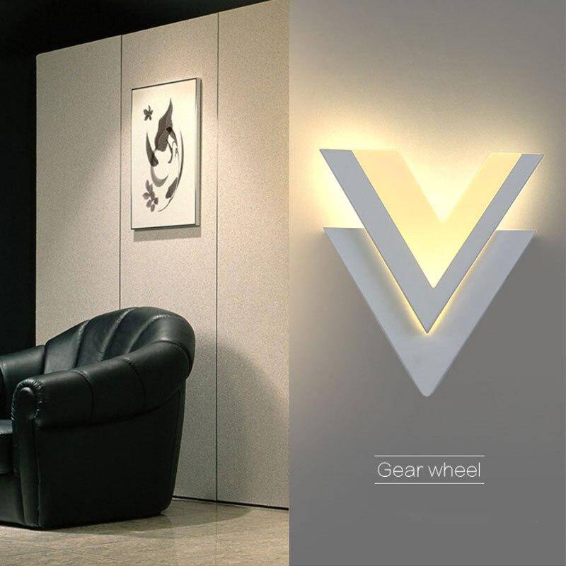 Applique murale LED en forme de V