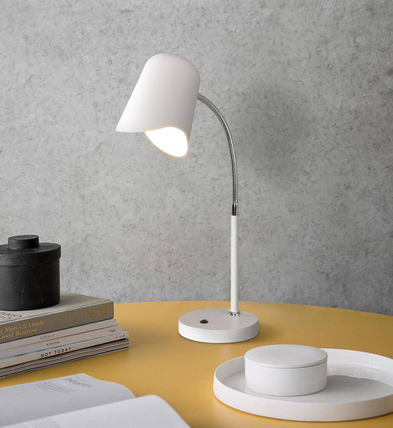 Lampe de chevet ou bureau à LED de couleur Nordic - vue 6 sur 10