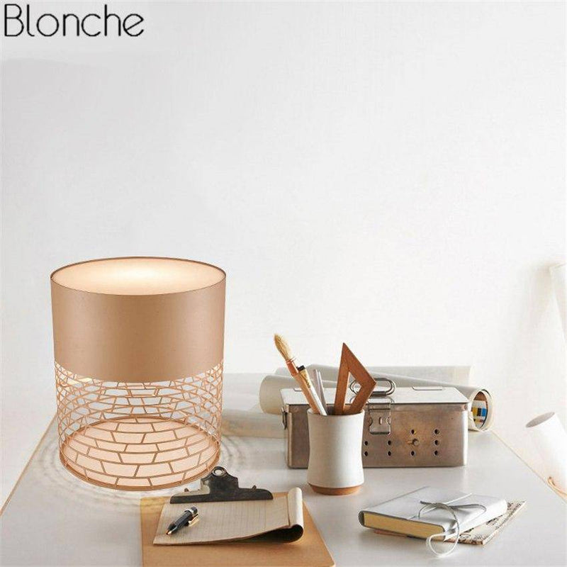 Lampe à poser design à LED Hollow