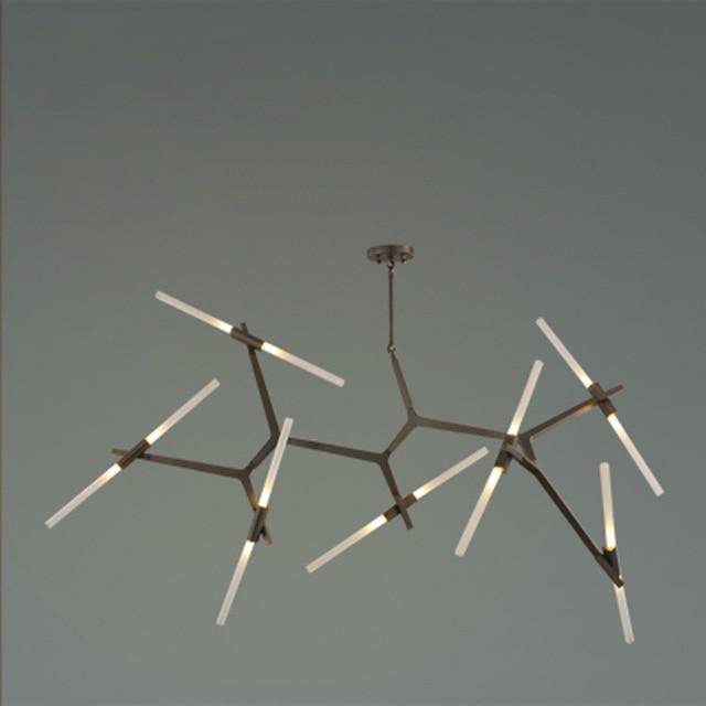 Lustre design scandinave avec plusieurs branches en tube