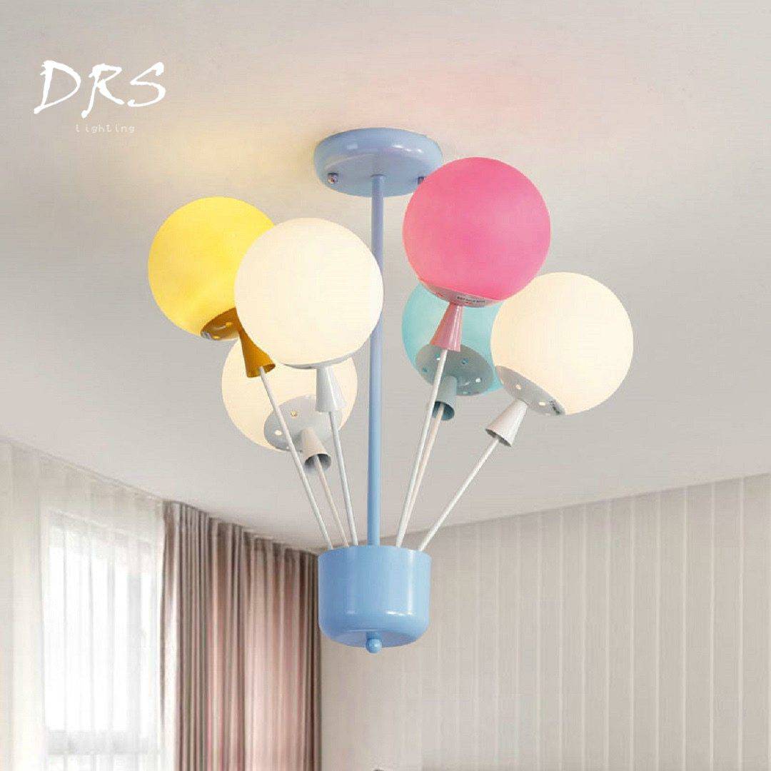 Plafonnier enfant avec ballons de verre coloré - vue 4 sur 5
