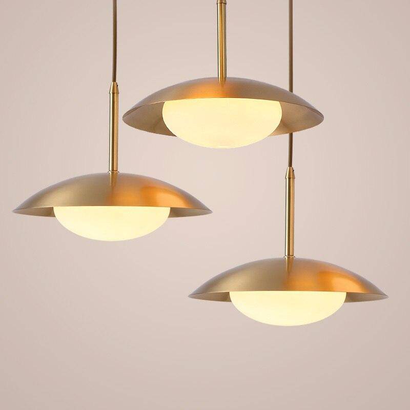 Suspension design LED avec abat-jour arrondi en métal doré Luxury Hang