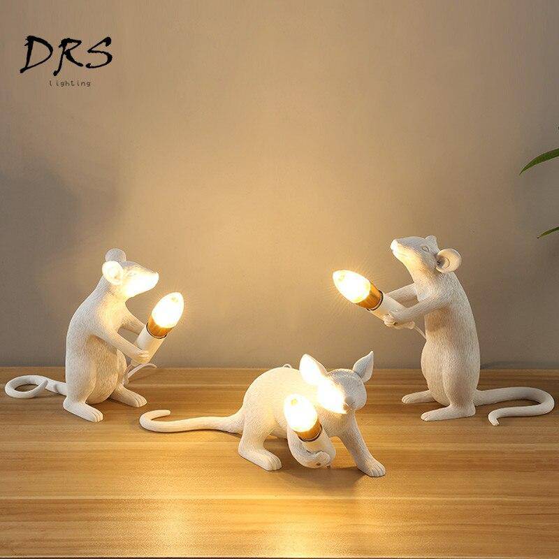 Lampe à poser en forme de souris tenant une lampe - vue 11 sur 11
