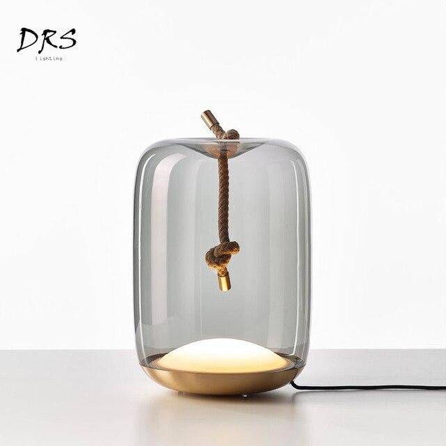 Lampe de chevet en verre arrondi Brokis