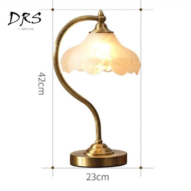 Lampe à poser doré avec abat-jour en verre Copper - vue 5 sur 6