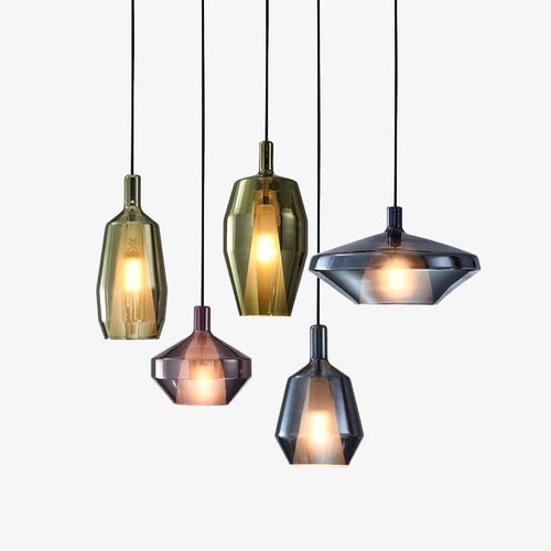 Suspension design à LED avec abat-jour en verre coloré