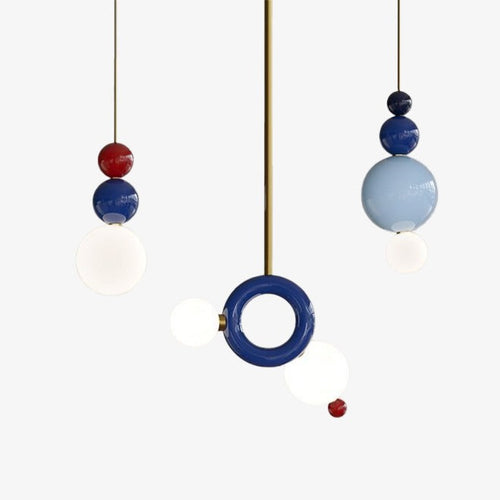Suspension moderne en métal et boules colorés Ginna