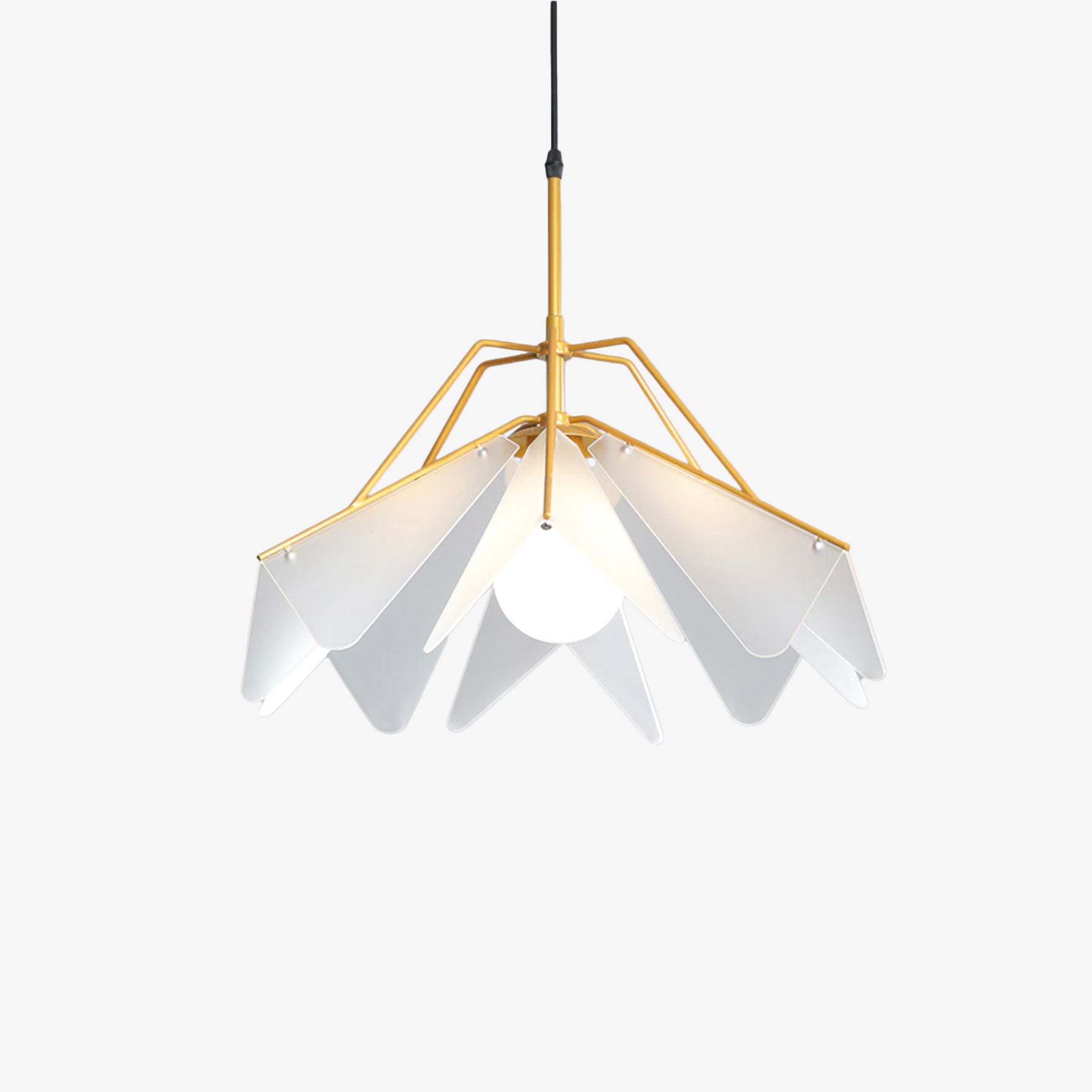 Suspension moderne LED abat-jour avec pétales triangulaires Andrea